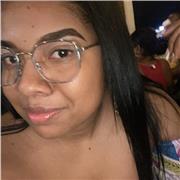 Profesor de matemáticas brinda clases para niños de educación primaria y secundaria